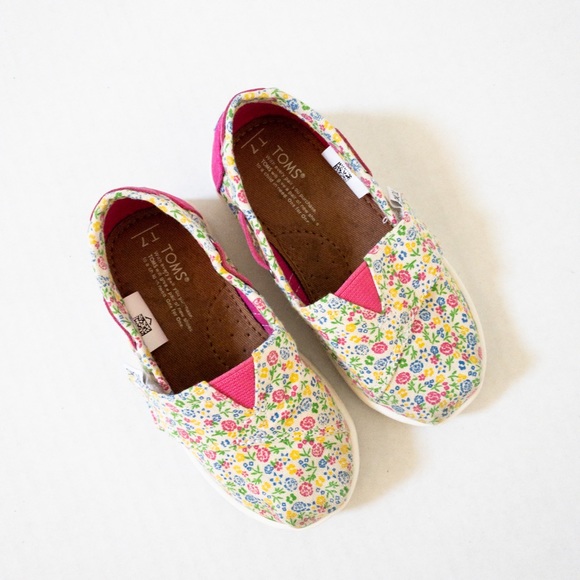 Kids Toms flowered pattern shoes (size 7) - Picture 3 of 11